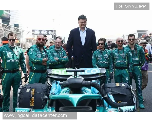 姚明与范志毅的辈分之争与中国足球篮球的历史渊源探讨