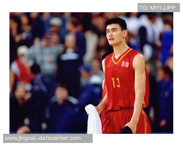 姚明单手变向技艺揭秘如何在篮球场上轻松突破防守者的技巧与策略