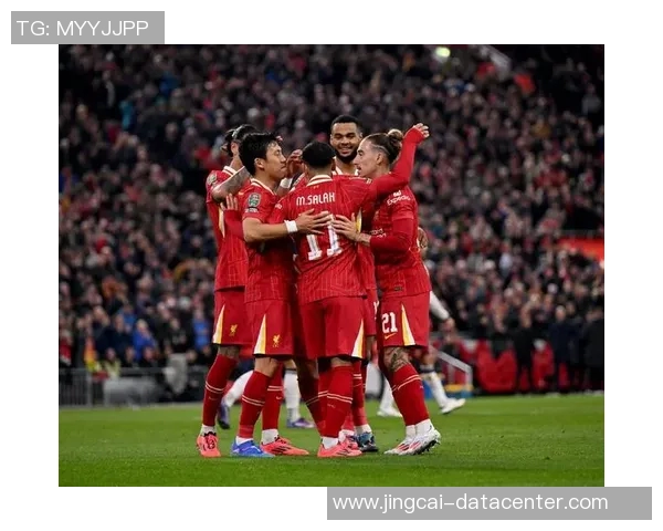 西甲激战利物浦与里昂互交白卷乌龙球瞬间点燃全场气氛集锦回顾