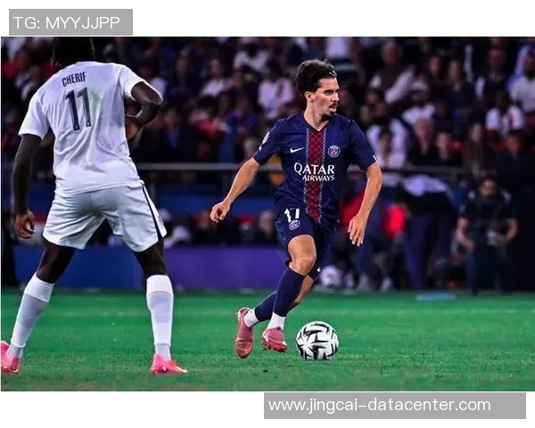 德甲激战：巴黎圣日耳曼与那不勒斯鏖战成平局绝杀瞬间引发全场沸腾