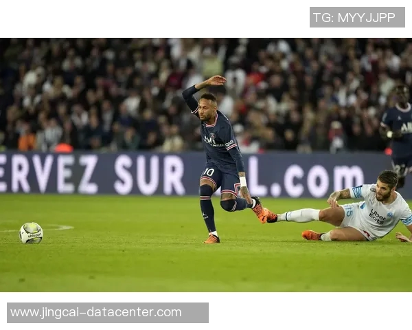 世界杯惊现冷门巴黎圣日耳曼凭神扑绝杀波尔图全场沸腾 世界杯惊现冷门巴黎圣日耳曼凭神扑绝杀波尔图全场沸腾