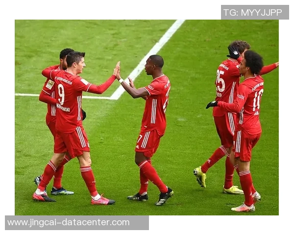 莱比锡狂胜利物浦四球大捷莱万帽子戏法点燃全场激情